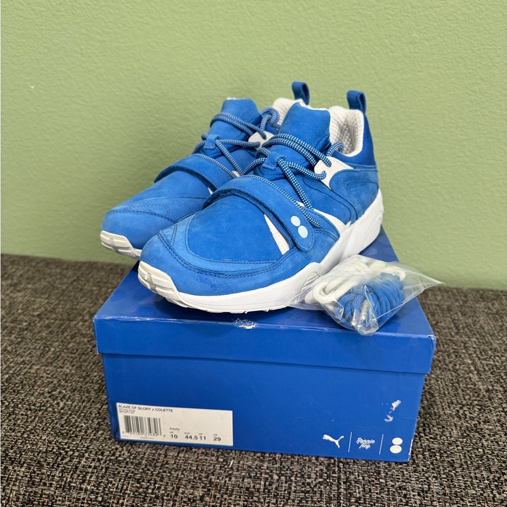Puma Vibrant Blue Sneakers